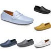 Sapatos de condução ocasional dos homens de couro homens macios Moda Moda Negra Negra Branco Azul Prata Amarelo Calçado Cinzento All-Match Lazy Cross-border 38-46 Color130