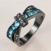 Bröllopsringar Creative Crossed Ring Aqua Blue Crystal Zircon for Women Jewelry Vintage Fashion Black Gold Stone Engagement3950964