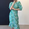コレヒパアの女性のドレス夏のシックなレトロなファッションの花ラウンドネックオープンバックレースアップウエストパフスリーブフィッシュテールスカートvestido 210526