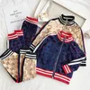 Kids Designer Clothing Sets New Luxury Print Tracksuits Fashion Letter Jackets + Joggers Casual Sports Style Sweatshirt Boys Girls