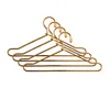 Partihandel 200PCS docka hängare 12cm mini guld metallhängare för dockor kläder tillbehör sn2690