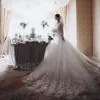 3D Flowers Wedding Dress Long Sleeves Appliqued Bridal Gowns Illusion Top Robe Mariage Chapel Train Vestido de Noiva