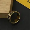 Luxurys Plain Letter Ring Designer Mode Heren en Dames Gold Band Ringen Paren Hoge Kwaliteit Sieraden Gepersonaliseerde Simple Holiday Cadeaus