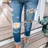 Pantaloni a matita patchwork donna Jeans strappati strappati a vita alta Streetwear Vintage Distressed Hole Mom Pantaloni casual in denim 210809