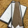 Mens Slipsar Designer Man Fashion Brev Striped Slipsar Hombre Gravata Slim Tie Classic Business Casual Green Slips för män G86