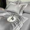 Bettlaken für Heimtextilien, 4-teiliges Set aus reiner einfarbiger Seide, bestickt, Bettdeckenbezug, Spannbettlaken