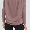 L010 Långärmad skjorta Kvinnor Yogatröjor Rummetäckande längd Sweatshirts Fitness T-shirt Mjuk Avslappnad passform Topp Fritidskläder