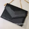 Najwyższej jakości cielęta kawior Chevron Quild Black Envelope Torka oryginalna skórzana portfel na łańcuchu małe uchwyt na kartę kredytową WOC designer luksusowe torby 19 cm