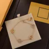 High Quality Bracelet Designers Luxurys Fashion Letter F Printed Bracelets Diamond Gold Jewelry Silver Pearl Womens Gift Party Bracciale