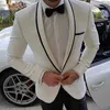 イタリアの白いスリムフィット男のためのウェディングのための2ピースの新郎のタキシードのタキシードショールラペルカスタムオスファッションジャケットx0909