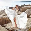 2021 Appliques knielengte Boheemse jurken met afneembare trein Strand trouwjurk Sheer Bateau Neck Backless Boho Bridal Jurken 0509