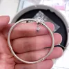 Braccialetto a catena con osso di serpente con chiusura a margherita per donna Gioielli fai-da-te Fit Pandora Charms Argento sterling 925 con scatola originale