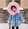 Yeni Gelenler Kız Kış Ceket Kalınlaşmak Mont Çocuk Denim Kapşonlu Ceket Çocuk Kürk Yaka Pamuk Bebek Kız Dış Giyim Giyim Uzun