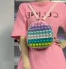 Rainbow Tie Dye FidgetバックパックポップスバッグおもちゃReliverストレスおもちゃプッシュバブルアリステルのおもちゃの感覚の子供のおもちゃバックパッククリスマスギフト