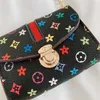 Dzieci małe dziewczynki torebki torebki kwiat retro Crossbody torba z łańcuszkiem Mini kwadratowa klapka Messenger plecak na ramię księżniczka torebka imprezowa