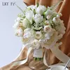 Kwiaty ślubne Lek Bukiet Silk Róże Białe Bridal Sztuczne Małżeństwo Druhna