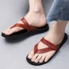 Fahion Mens Svart Tofflor Vit Män Casual Skor Strand Slipper Flats Brown Leather Summer Flip Flops Man Stor Storlek 39-47