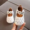 Printemps bébé filles chaussures 2021 enfants princesse fleur décontracté en cuir enfants blanc rose respirant antidérapant Flat3676171