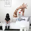 Giraffe en Baby Giraffe Muursticker DIY Woondecoratie voor Kinderen Kamers Slaapkamer Leuke Aantaimal Art Poster Vinyl Verwijderbare Decals 210705