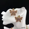 Reproductions officielles populaires de luxe Colliers pendentif Top qualité vintage anti allergie 18k laiton doré marque designer boucles d'oreilles avancé cadeau exquis