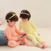 Casual Baby Boys Girls Pure Color T-shirt à manches longues + Pantalon Ensembles de vêtements pour enfants Enfants Garçon Fille Nighty Suit Vêtements 210521
