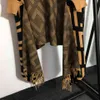 2021SS Fashion Ffen Women Designer Wool Knit Cape Shawr مخططة Jacquard Tassel Midi Coat