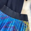 Haute qualité deux pièces robe ensembles femmes pull pulls peinture à l'huile imprimer jupes plissées femme Slash cou hauts en tricot 2 tenues 2021