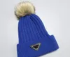 Zimowe wiadra czapki mężczyźni faili moda luksusowa marka projektant litera druk wełniana czapka z dzianiny gęstwy kobiety kaszmirowe ciepłe swobodne 307W