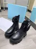 Botas femininas de cano alto com cadarço no atacado de alta qualidade! Moda feminina preto fosco couro oots Martin saco de nylon botas nuas sapatos de grife de luxo tamanhos 35-41