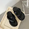 Slippers 2021 INS سميكة أسفل منصة النساء الصيف الصيفية Flip-Flop Thong Sandals Slides Fashion Outdoor Shoes