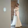 Vestido de Noiva Moderno Com Bateau Off-shouder Vestido de Noiva Custom Made de Cetim até o Chão Robes De Mari￩e