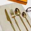 Luxury designer fashion Signage knife fork and spoon set dinnerware Set 4 pieces 1 set top 304 stainless steel material use for h2481754