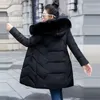 Giacca invernale di moda europea nero donna grande in pelliccia con cappuccio grosso giù parka giacca femminile calda inverno cappotto invernale per le donne 210928