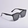 Okulary przeciwsłoneczne 2021 Styl Małe Okulary przeciwsłoneczne Mężczyźni Kobiety Genlte Geegen Octan Spolaryzowane UV400 dla