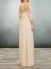 Daffodil Szyfonowe Druhna Suknie Trzy Czwarte Rękawy Zipper Back Wedding Party Dress Sheer Z Kwiatową aplikacją