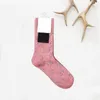 Chaussettes de créateurs de luxe pour hommes et femmes chaussettes de sport décontractées automne chaudes mi-vestiges bas en coton avec design de lettre à la mode 10 couleurs