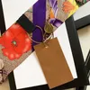 Ny lyxdesigner Design Woman's Scarf Fashion Letter Handbag Scarves Slipsar Hårbuntar Silk Material Wraps Storlek 8 120C2823