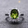 Klusterringar 925 Sterling Silver Ring Blomma med Peridot Stones Shining Luxury Bröllopsengagemang för Kvinnor Smycken