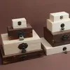 Sacchetti per gioielli, borse Scatola portaoggetti in legno Custodia per organizer con serratura Tea Desktop Orecchini vintage Display Decorazioni per il letto Idee regalo