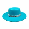 Chapeaux à large bord femmes 8 cm Porkpie chapeau avec chaîne en argent dôme chaud Fedora Style rétro perle Panama automne hiver