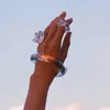Aomu Großer Kreis, trendiges, buntes, modisches transparentes Acryl-Armband, einfaches offenes Armband für Frauen und Mädchen, Party-Schmuck, Geschenke, Q0719