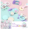 Baby Rattle Toys 0-12 mesi Jingle Shaking Bell Giocattoli infantili per neonati Sonagli per bambini Massaggiagengive Grip Handbell Toddler Toys 210320
