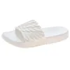 Été Minimaliste Design Female Slippers Fily Mode décontractée Plume tridimensionnelle Sandales extérieures en trois dimensions Couple 126