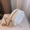 2021 Vrouwen Mini Circulaire Cross Body Handtas Leuke Cirkel Handtassen Dames Chic Kleine Koppeling Portemonnee Chains Schoudertas Luxe Dame Desigers Totes Munten Card Portefeuille