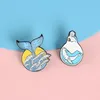 Blue Sea Tail Whale In Bulb Brooch Pins Émail Animal Revers Broches Broches pour Femmes Hommes Top Dress Cosage Bijoux De Mode Will and Sandy