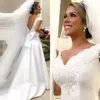 Vestidos de novia con lazo sin espalda sexy Una línea 2021 Apliques de encaje Coreano con cuello en V Satén Vestidos de novia largos Tren de la corte por encargo Robe De Mariage