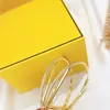 Designer-Buchstaben-Ohrring, großer Kreis, modischer Ohrring, Ohrringe im europäischen und amerikanischen Stil, gelbe Messing-Ohrstecker-Design für Damen