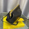 디자이너 패션 메신저 One Shoulder Evening Bag Dicky0750 휴대용 카드 홀더 숙녀 고품질 정품 가죽 클러치 월 2258