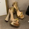 Sandaler Plattform Heels Kedja Fetisch Kvinnor Sommar 13.5cm High Party Promskor Peep Toe Slides Black Zapatos Mujer Pumps