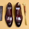 Laçage en cuir véritable chaussures habillées formelles pour hommes mariage Brogue britannique Oxford fête chaussure noir vin rouge bout pointu hommes chaussure